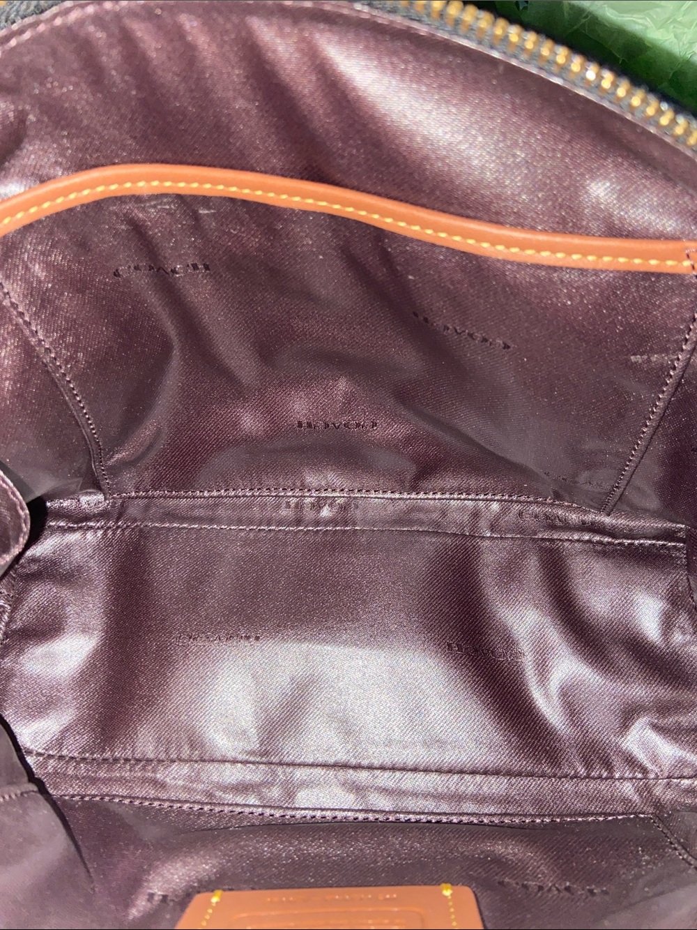 Coach Julienne 22 Cosmetic Case EUC - Picture 4 of 5